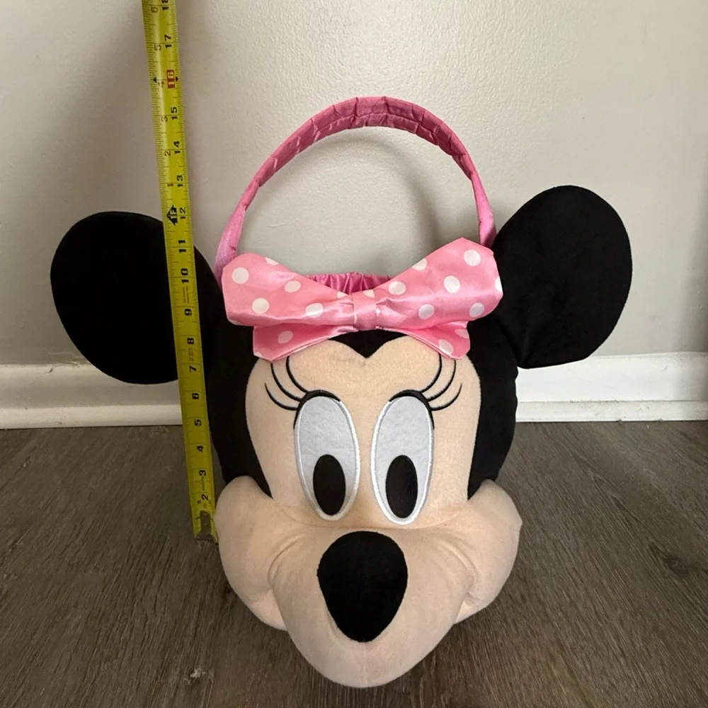 Disney celebrate easter